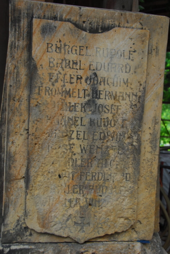 Pomník obětem I. světové války - restaurování textu - původní stav